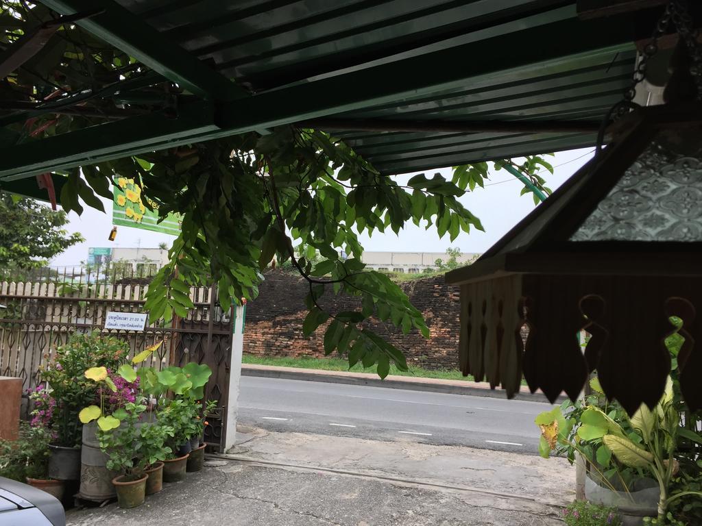 Siriwan Guesthouse Chiang Mai Exterior photo