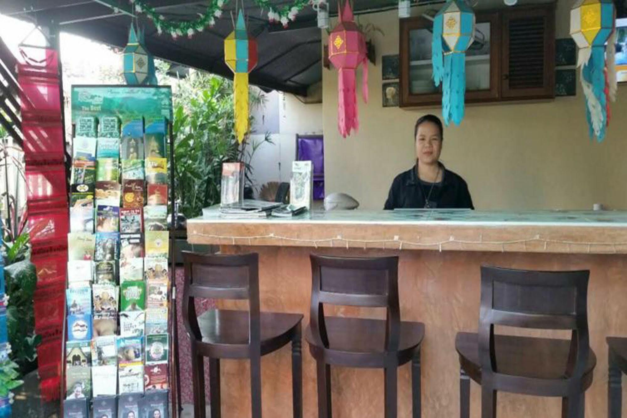 Siriwan Guesthouse Chiang Mai Exterior photo